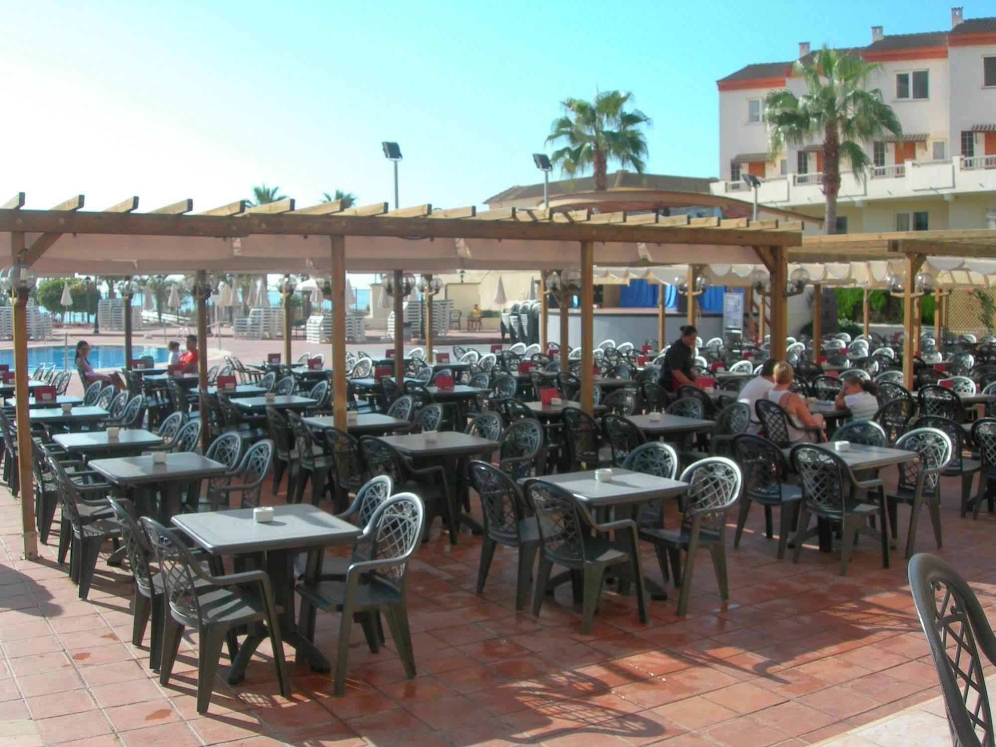Apartamentos Turisticos Jardines Del Plaza Peñíscola Kültér fotó